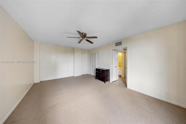 Building Photo - 500 Three Islands Boulevard