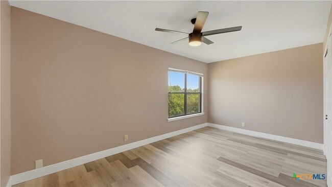 Building Photo - 7338 Raintree Forest