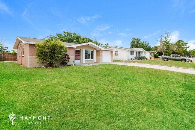 Building Photo - 7206 Rhinebeck Dr