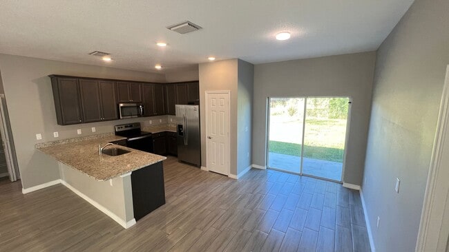 Building Photo - GORGEOUS Bedroom, 2 Bathroom Home in Palm Bay!!