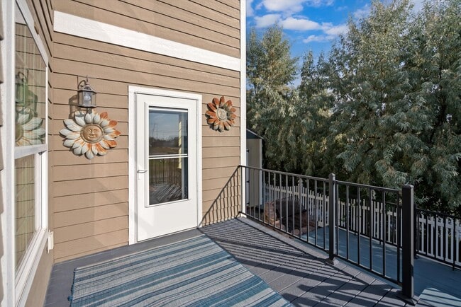 Building Photo - 11 Muskrat Dr