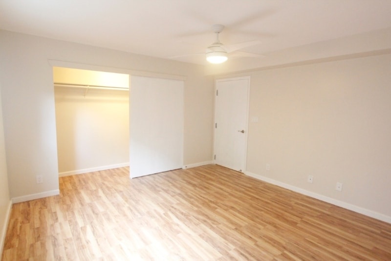 Building Photo - 923 Green St