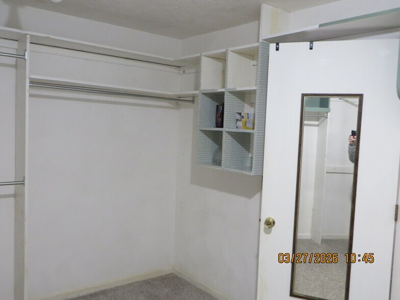 Building Photo - 1348 W 550 S