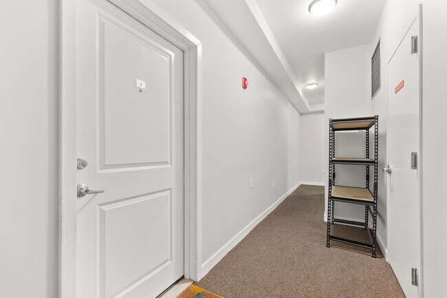 Building Photo - 296 Grand St
