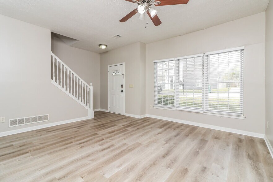 Building Photo - 2710 Park Ave