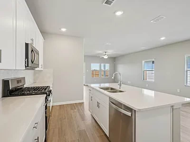 Building Photo - 709 Leavenworth Dr