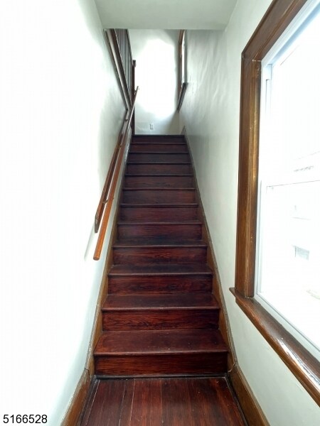 Building Photo - 26 Elmwood Ave
