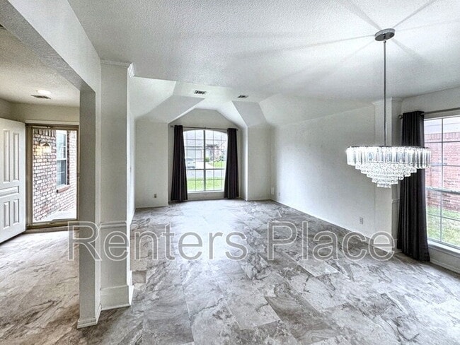 Building Photo - 3819 W Galveston Pl S