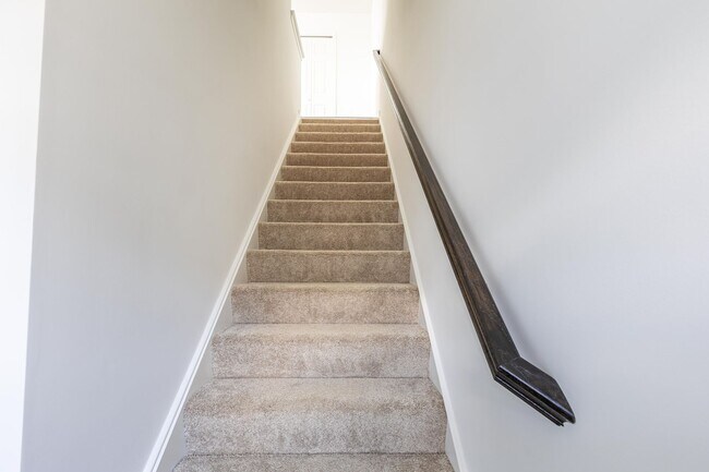 Building Photo - Brand New End Unit 3 bed, 2.5 bath townhome in Carlisle!