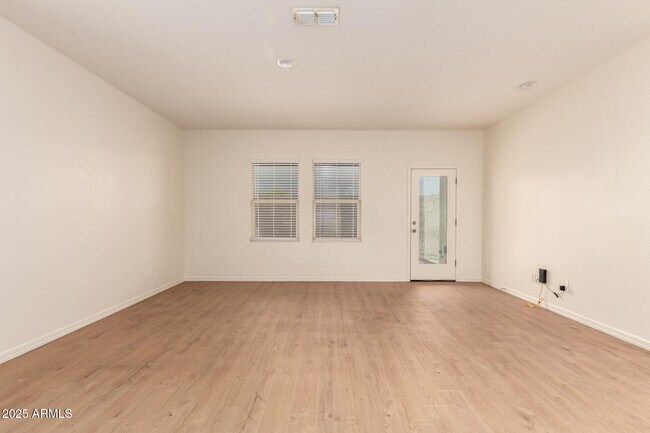 Building Photo - 9621 W Agora Ln