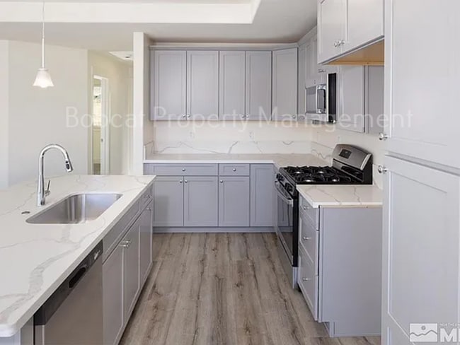 Building Photo - 909 Saltbrush Rd