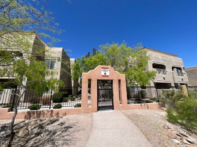 Building Photo - 1901 Rio Canyon Ct