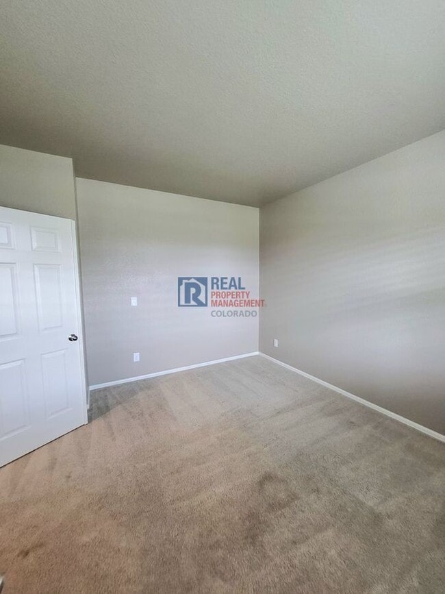 Building Photo - 6075 Sun Mesa Cir