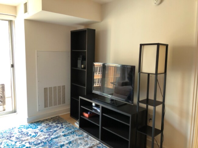 Building Photo - 800 4th St SW