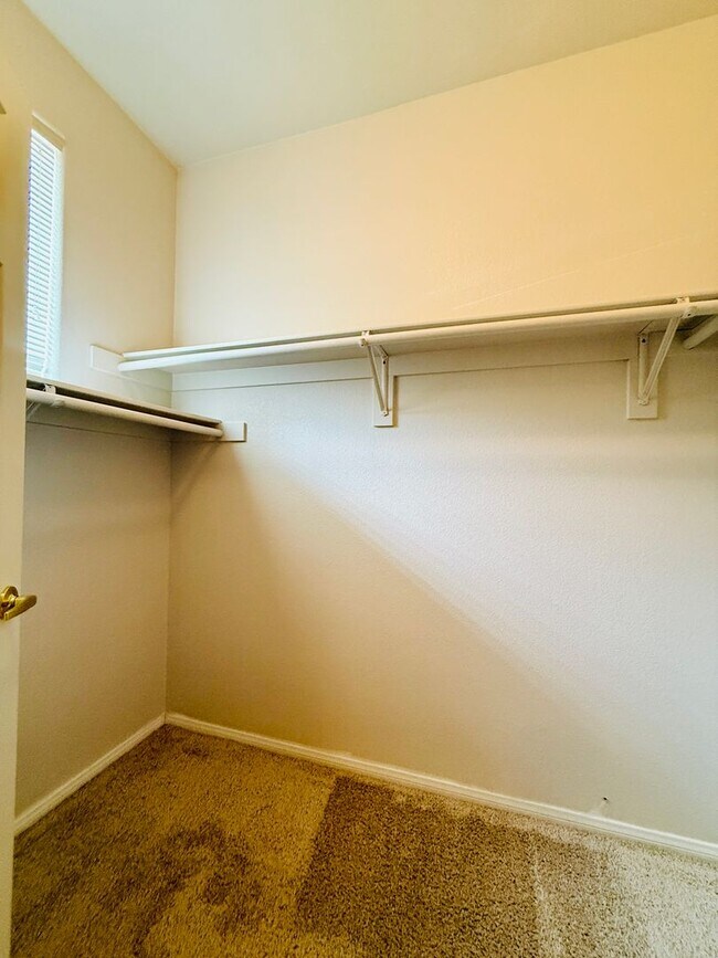 Building Photo - Immaculate and Inviting Two-Story Condo in Lone Mountain Available! 1/2 OFF THE FIRST FULL MONTH'...