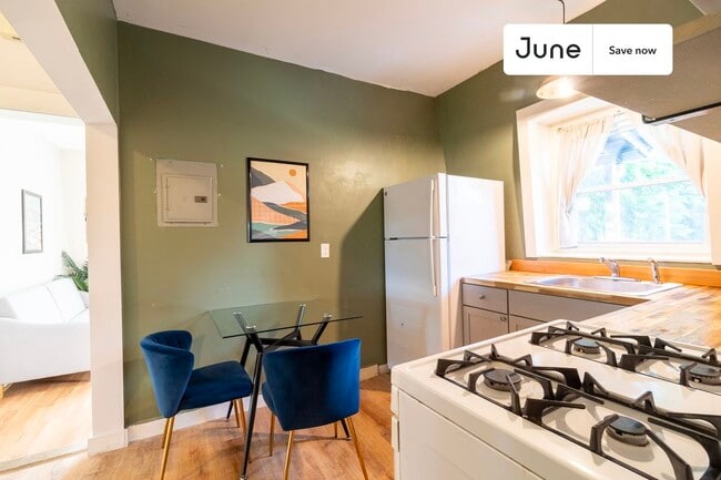 Building Photo - 290 Lincoln St