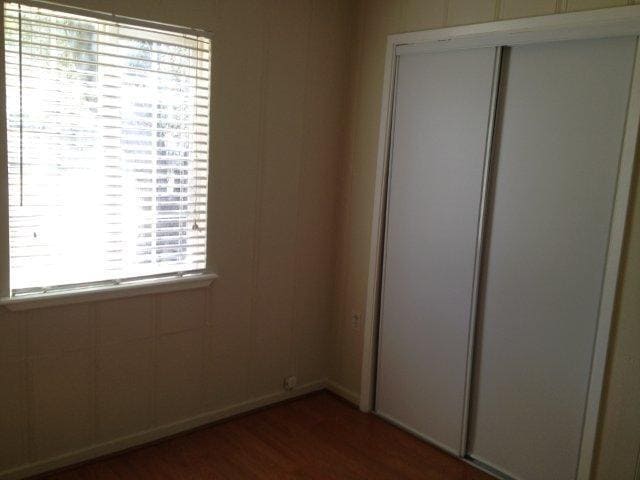 Building Photo - One Bedroom Unit In 4 Plex Ready To Go!!!