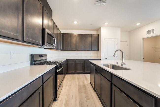 Building Photo - Brand New 2025 Home with 3 bedrooms,  3 ba...