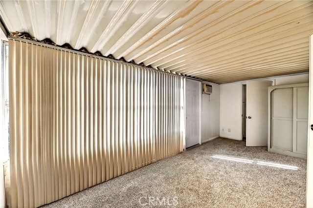 Building Photo - 893 S Palm Ave