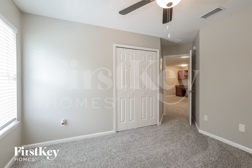 Building Photo - 2060 Heritage Oaks Ct