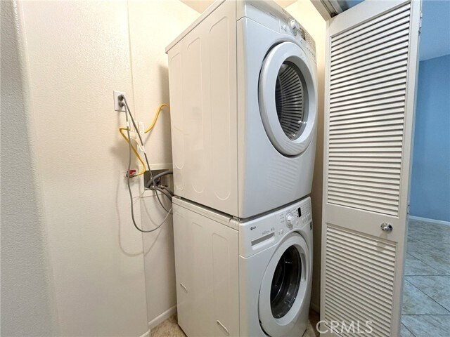 Building Photo - 12447 Canal Dr