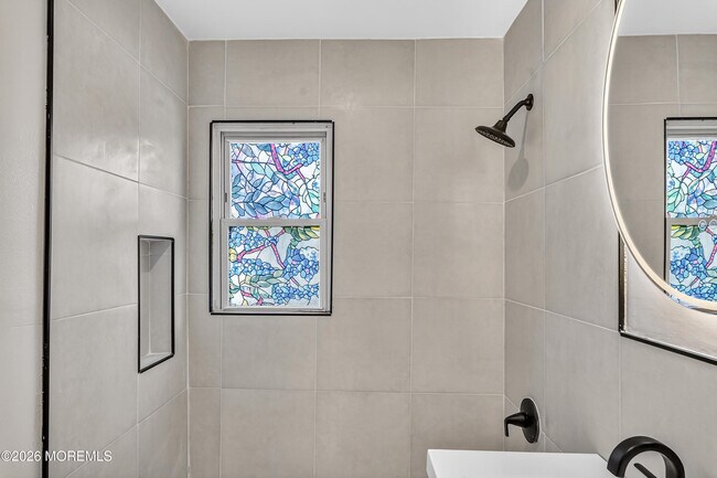 Building Photo - 217 Orange Ave