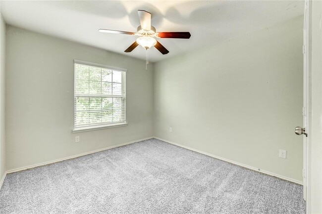 Building Photo - 23815 Rivage Ridge Dr