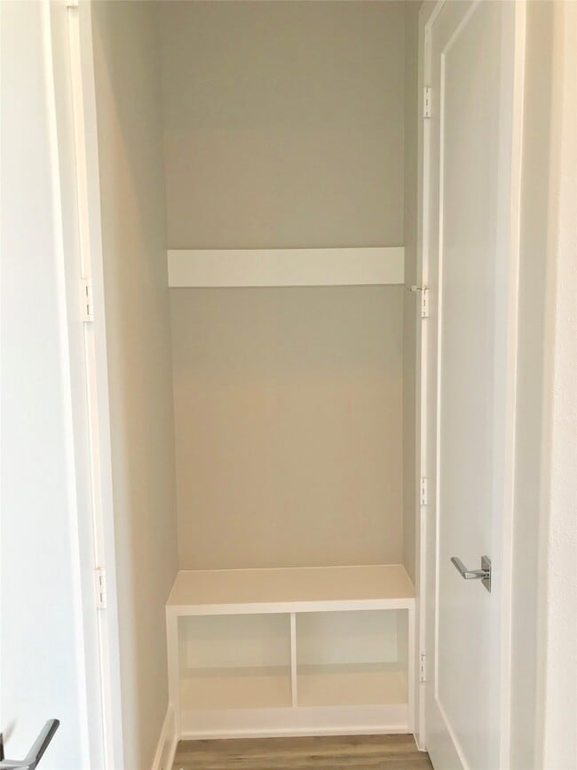 Building Photo - 1111 Edwards St