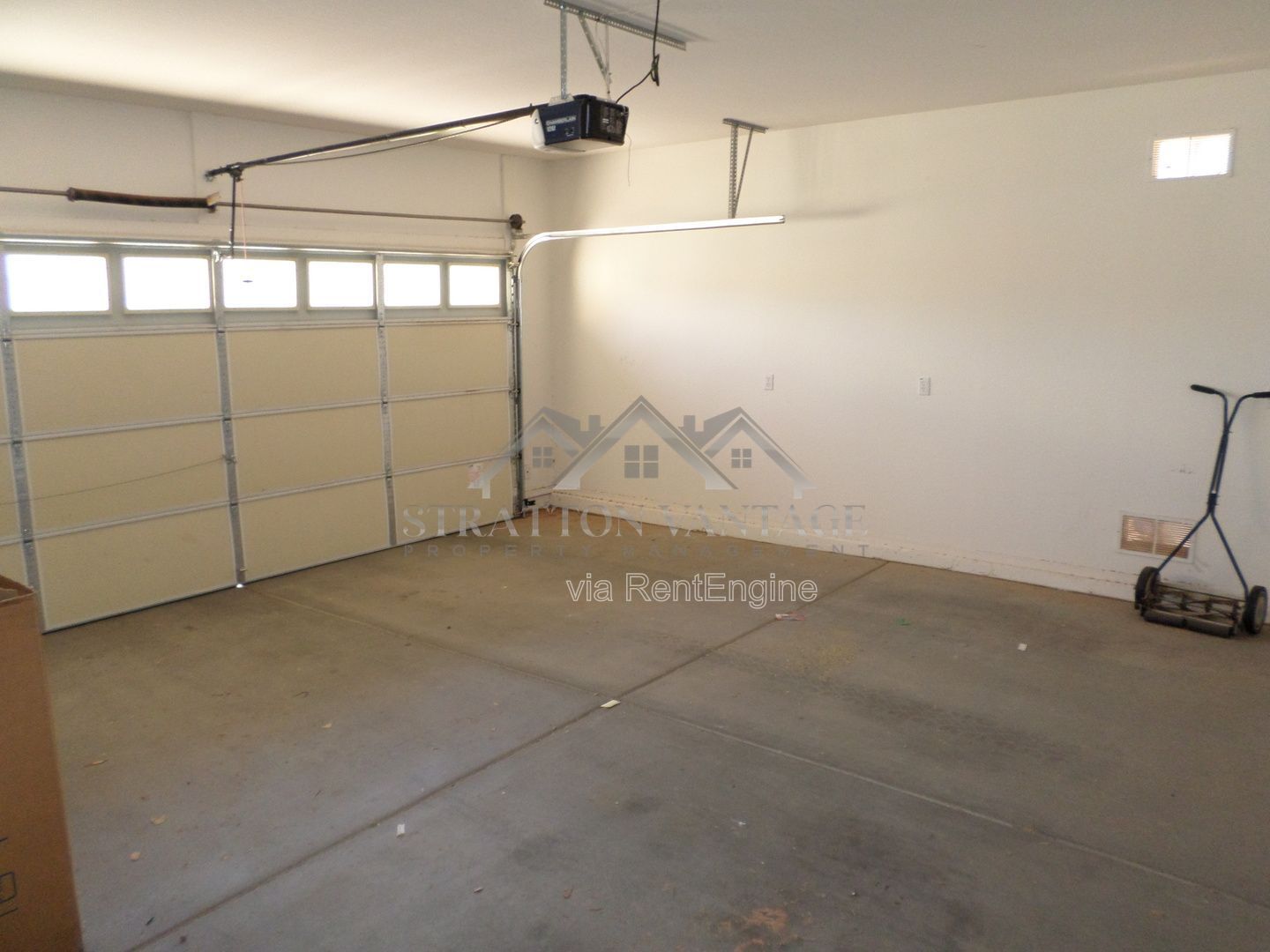 Building Photo - 4078 E Peach Tree Dr