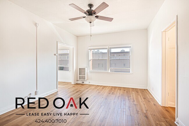 Building Photo - 516 S St Andrews Pl