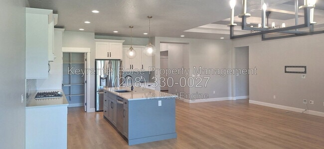 Building Photo - 12127 S Aves Pl