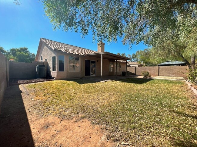 Building Photo - 4 BEDROOMS CULDESAC LOT ACROSS FROM PARK