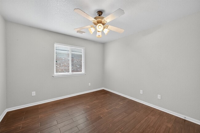 Building Photo - 4038 Mt Everest Way