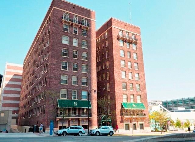 Building Photo - 29 S State St