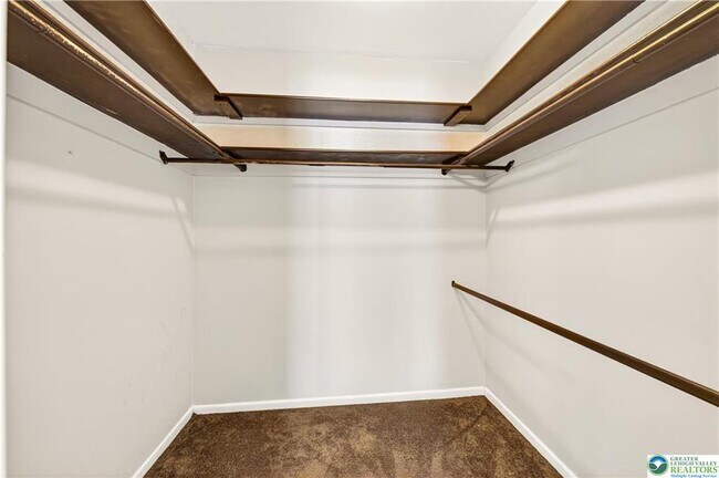 Building Photo - 1575 Creekside Rd