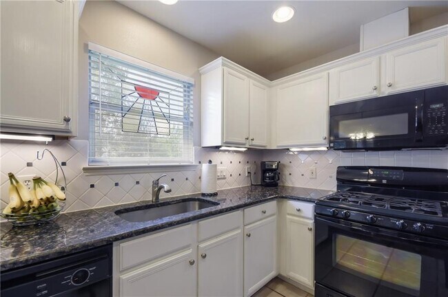 Building Photo - 1252 Lacey Oak Loop