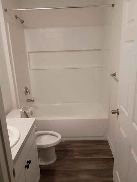 Building Photo - 357 SE Starfish Ave