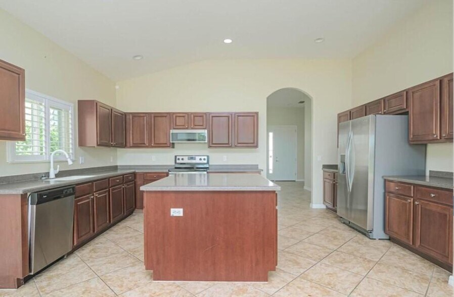 Building Photo - 2668 Bellingham Ct