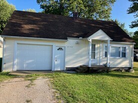 Building Photo - 6136 Lake Rd W