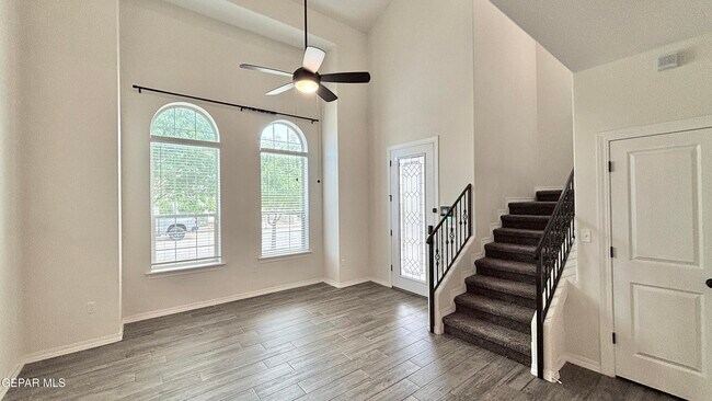 Building Photo - 6561 Hoop St