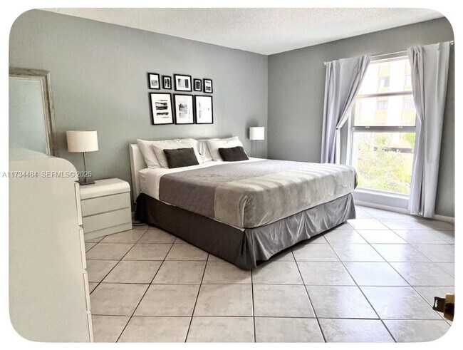 Building Photo - 201 178th Dr