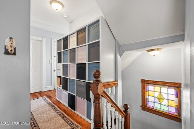 Building Photo - 49 Franklin Ave