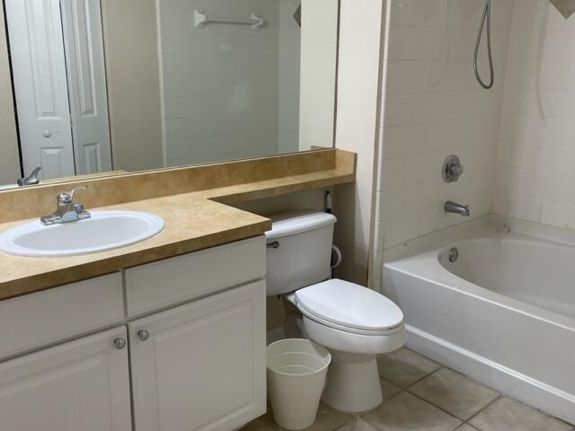 Building Photo - 9833 Baywinds Blvd