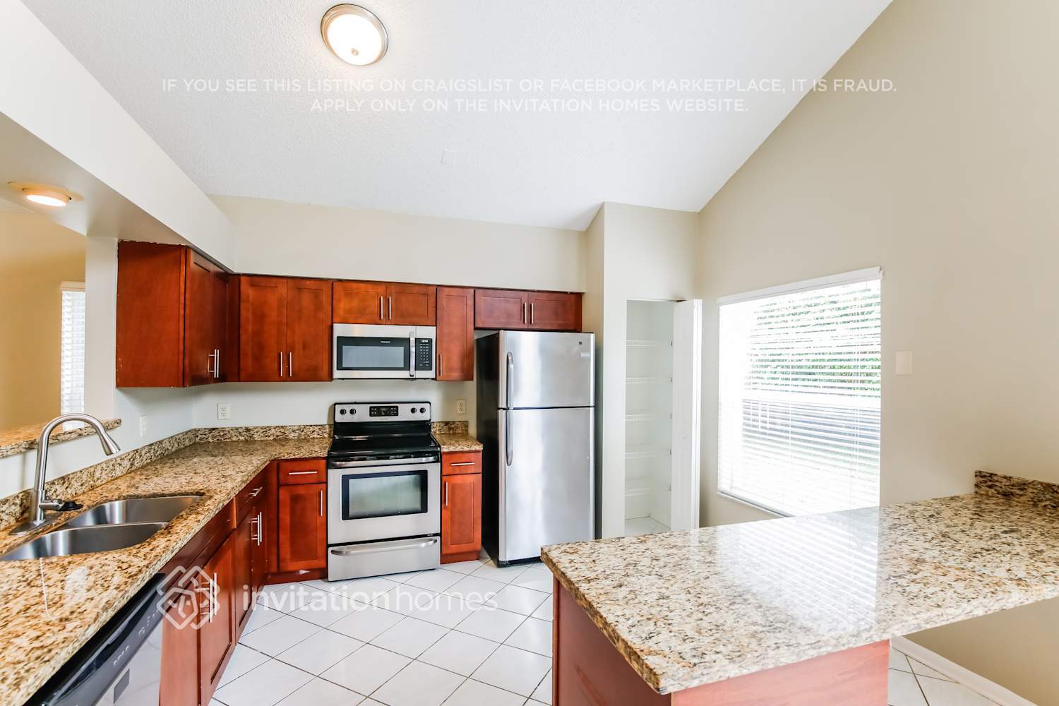 Building Photo - 10515 Plainview Cir