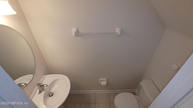 Building Photo - 11073 Castlemain Cir E