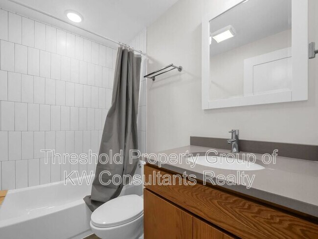 Building Photo - 1165 N 4th St