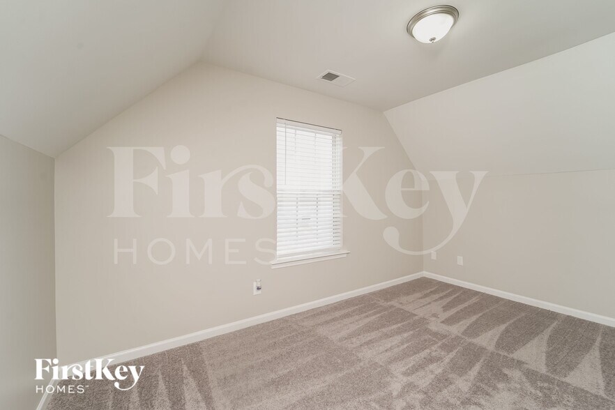 Building Photo - 6804 Jamison Ln
