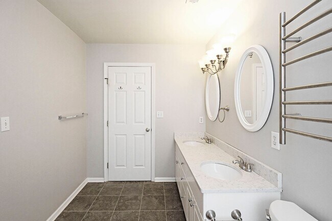 Building Photo - Pet-Friendly N. Albemarle Home With Fenced Yard