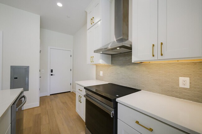 Building Photo - Modern Sophistication in NW/Friendship Heights - BRAND NEW 2BR/2BA w/ Private Parking