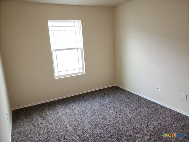Building Photo - 704 Liberty Valley Dr